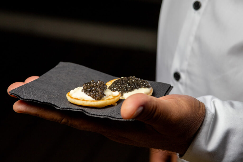 Clatite cu caviar